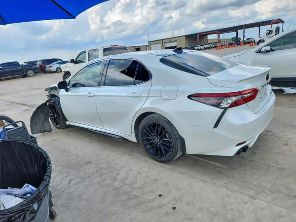 2023 TOYOTA CAMRY