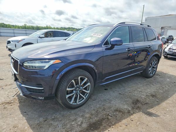 2019 VOLVO XC90 Momentum