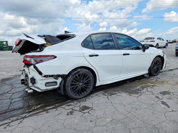 2022 TOYOTA CAMRY