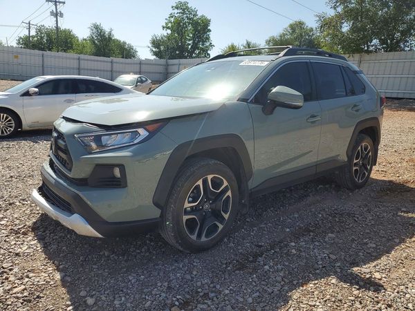 2019 TOYOTA RAV4