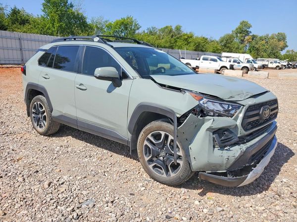 2019 TOYOTA RAV4