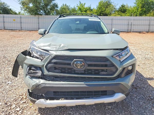 2019 TOYOTA RAV4
