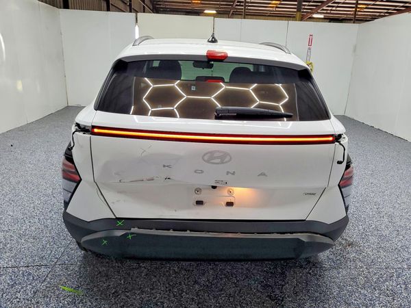 2024 HYUNDAI KONA SE