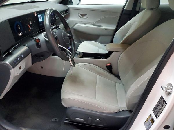 2024 HYUNDAI KONA SE