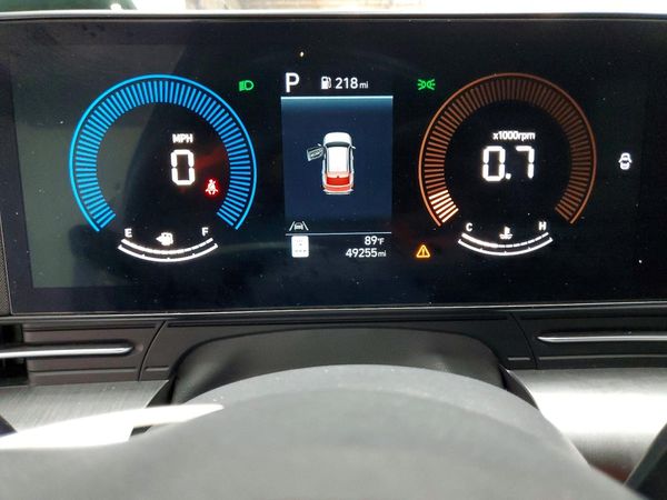 2024 HYUNDAI KONA SE