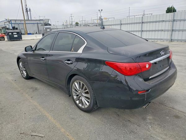 2015 INFINITI Q50