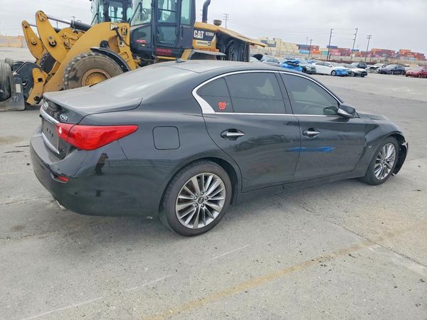 2015 INFINITI Q50