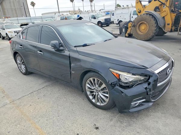 2015 INFINITI Q50