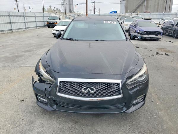 2015 INFINITI Q50