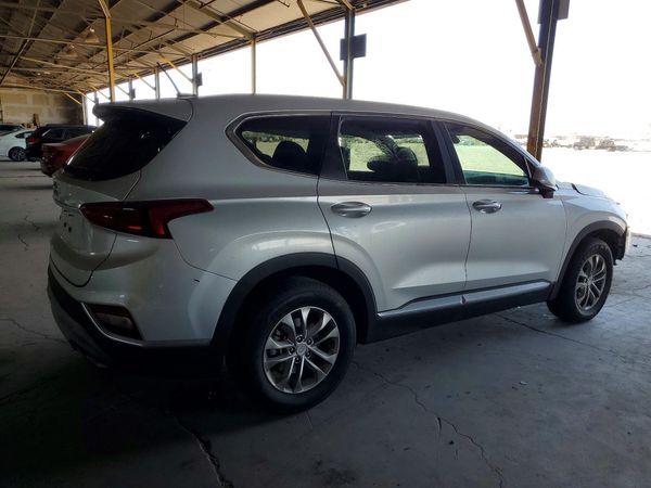 2019 HYUNDAI SANTA FE SE