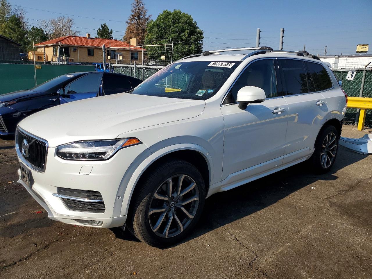 2017 VOLVO XC90
