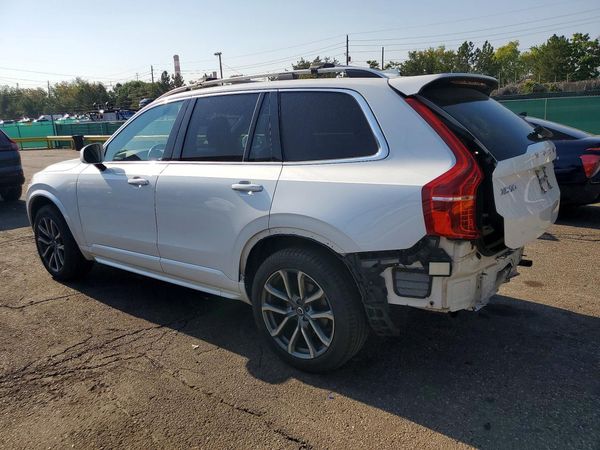 2017 VOLVO XC90
