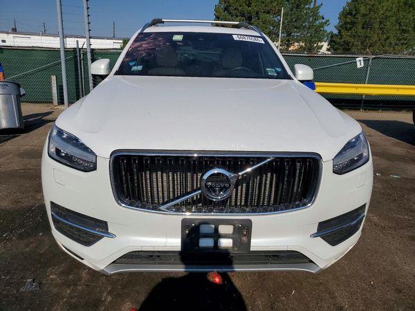2017 VOLVO XC90