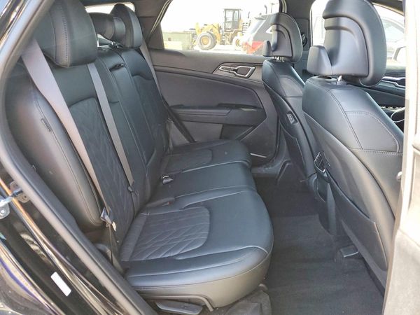 2025 KIA SPORTAGE X-LINE