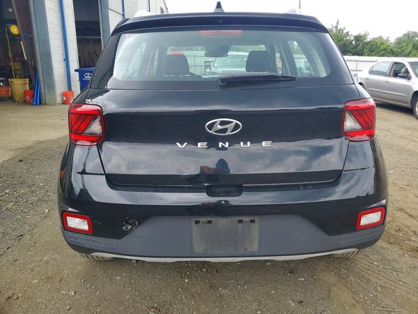 2021 HYUNDAI VENUE SEL & Denim