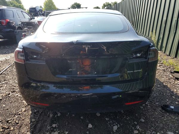 2021 TESLA MODEL S