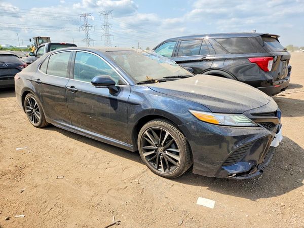 2020 TOYOTA CAMRY XSE
