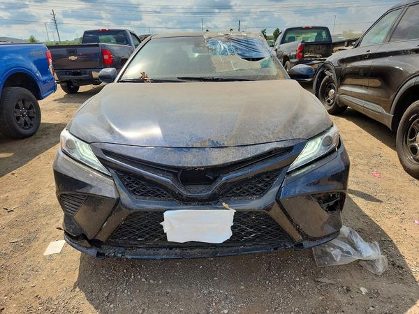 2020 TOYOTA CAMRY XSE