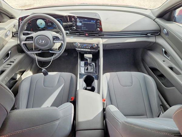 2021 HYUNDAI ELANTRA SEL w/ Convenience Pkg