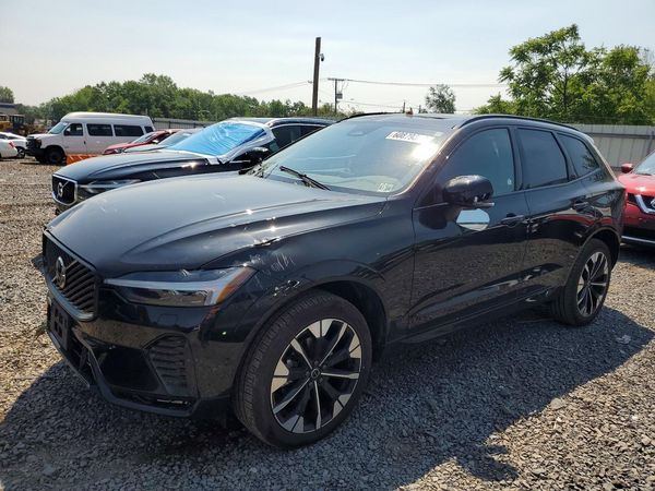 2026 VOLVO XC60 Plus Dark