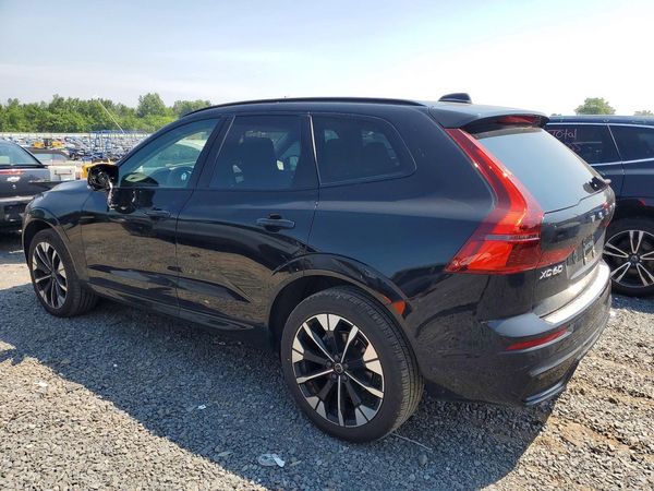 2026 VOLVO XC60 Plus Dark