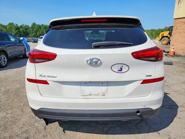 2020 HYUNDAI TUCSON SE