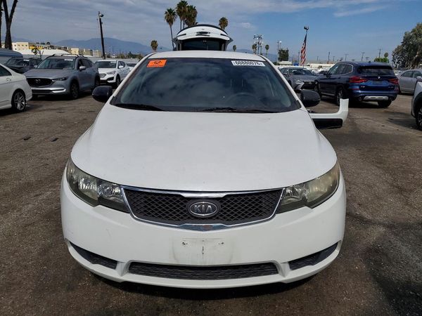 2013 KIA FORTE