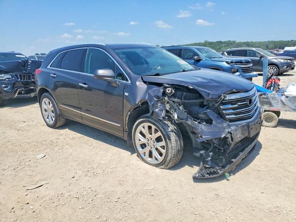 2018 CADILLAC XT5 Luxury