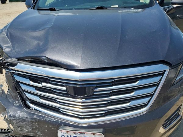 2018 CADILLAC XT5 Luxury