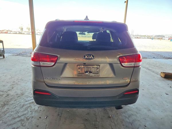 2018 KIA SORENTO L, LX