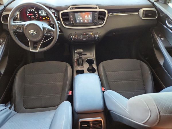 2018 KIA SORENTO L, LX