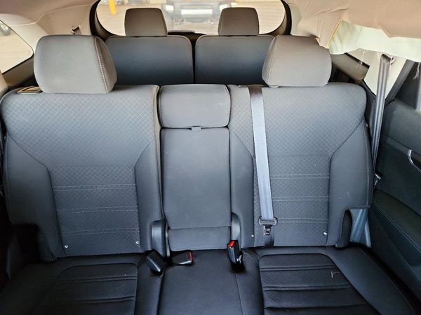 2018 KIA SORENTO L, LX