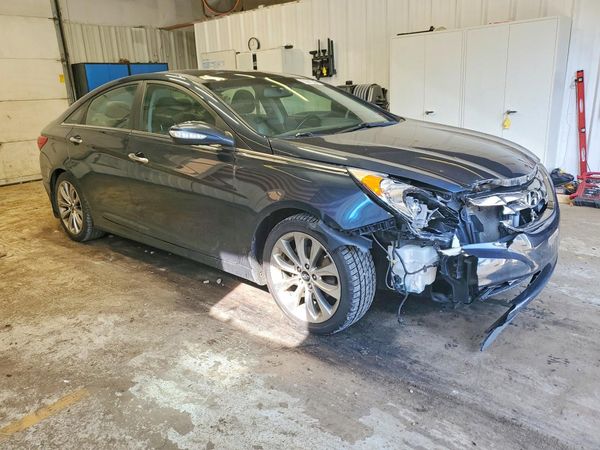 2012 HYUNDAI SONATA Middle level