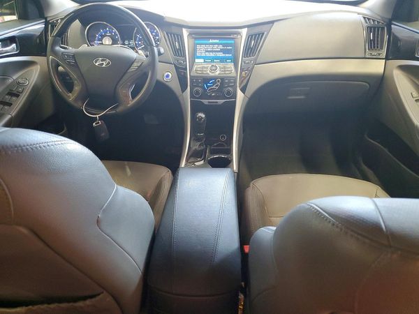 2012 HYUNDAI SONATA Middle level