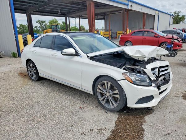2016 MERCEDES-BENZ C C300