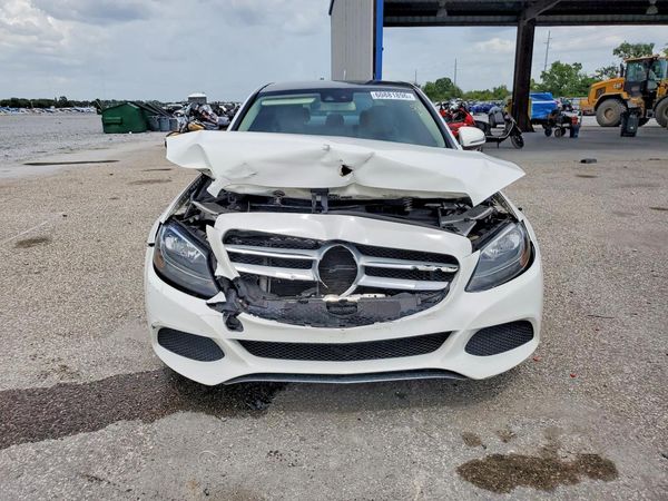 2016 MERCEDES-BENZ C C300