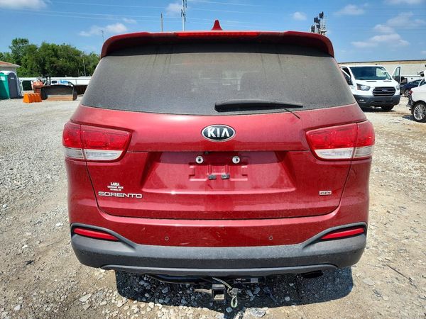 2017 KIA SORENTO L, LX