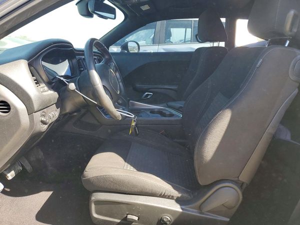 2016 DODGE CHALLENGER SXT
