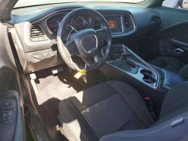 2016 DODGE CHALLENGER SXT