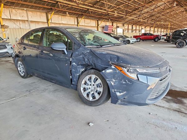 2024 TOYOTA COROLLA — Passenger 3/4