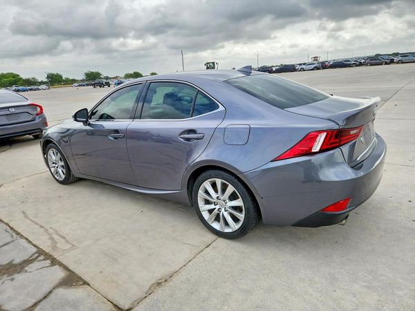 2016 LEXUS IS 200t