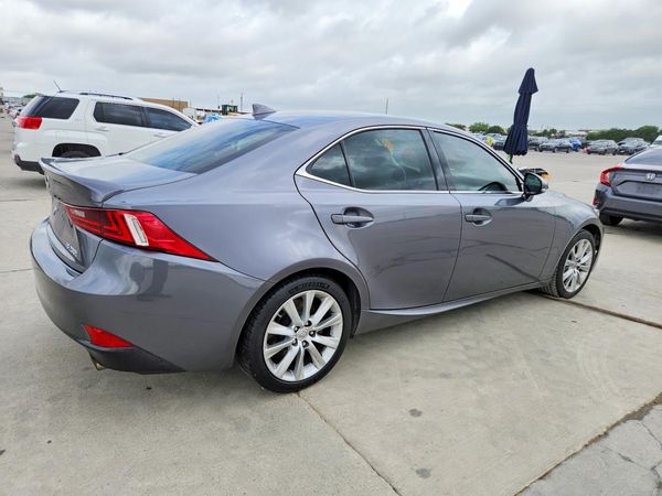 2016 LEXUS IS 200t