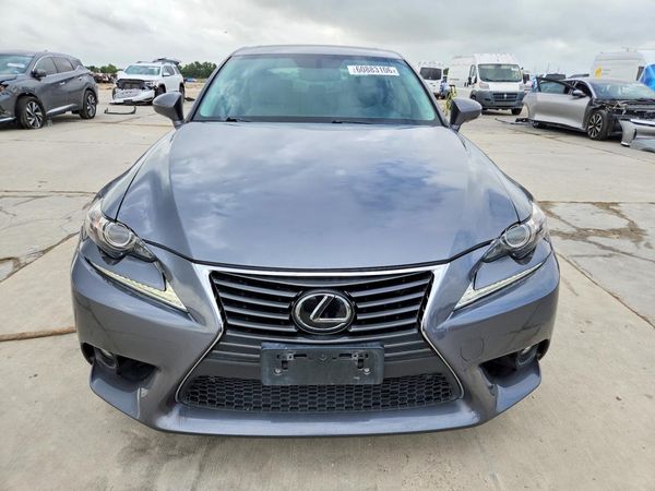 2016 LEXUS IS 200t
