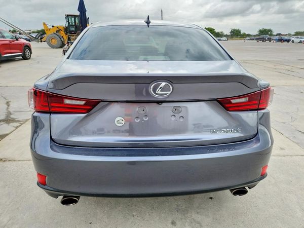 2016 LEXUS IS 200t