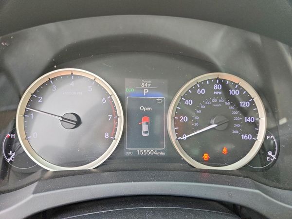 2016 LEXUS IS 200t