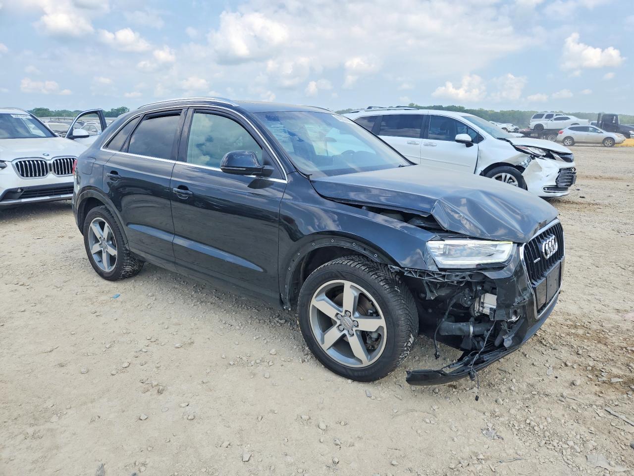 2015 AUDI Q3
