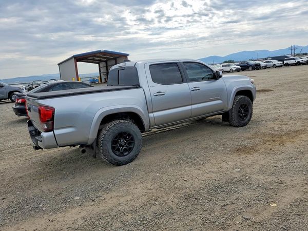 2022 TOYOTA TACOMA SR5