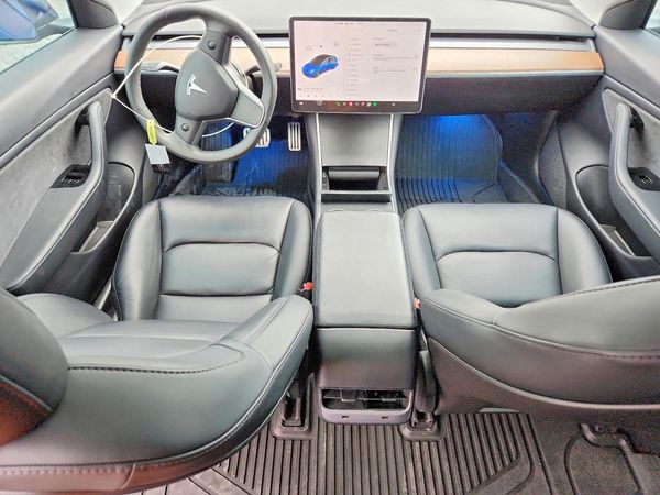 2020 TESLA MODEL 3
