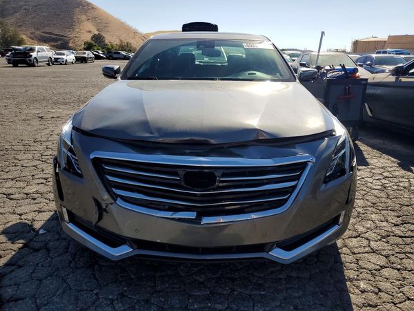 2017 CADILLAC CT6 Luxury