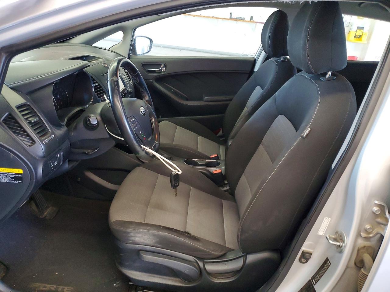 2016 KIA FORTE